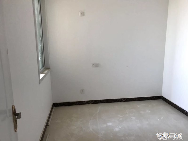 帝景湾精装修电梯房92平方三室两厅小区环境好有车库靠近学校